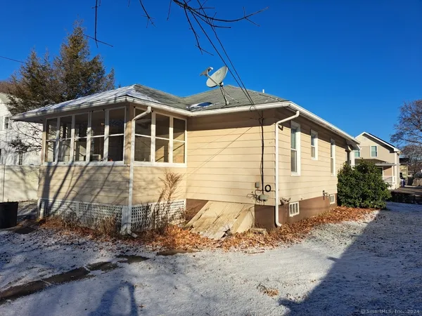 $2,000 | 26 2nd Street, Bristol, CT 06010