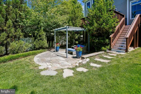 $2,249,000 | 2134 Emilys Lane, Falls Church, VA 22043