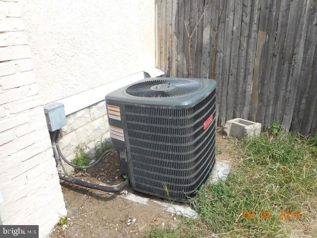 603 South Fairview Street Riverside, NJ 08075 - Photo 4 of 12