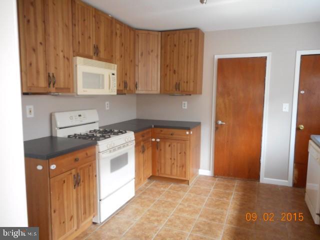 603 South Fairview Street Riverside, NJ 08075 - Photo 7 of 12