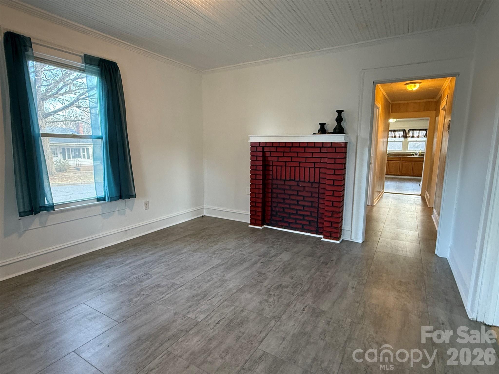 2603 5th Avenue Southwest Hickory, NC 28602 - Photo 10 of 31 a view of an empty room and window