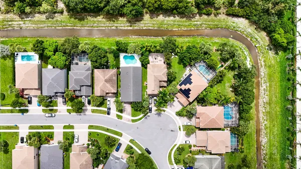 $579,999 | 212 Kensington Way, Royal Palm Beach, FL 33414
