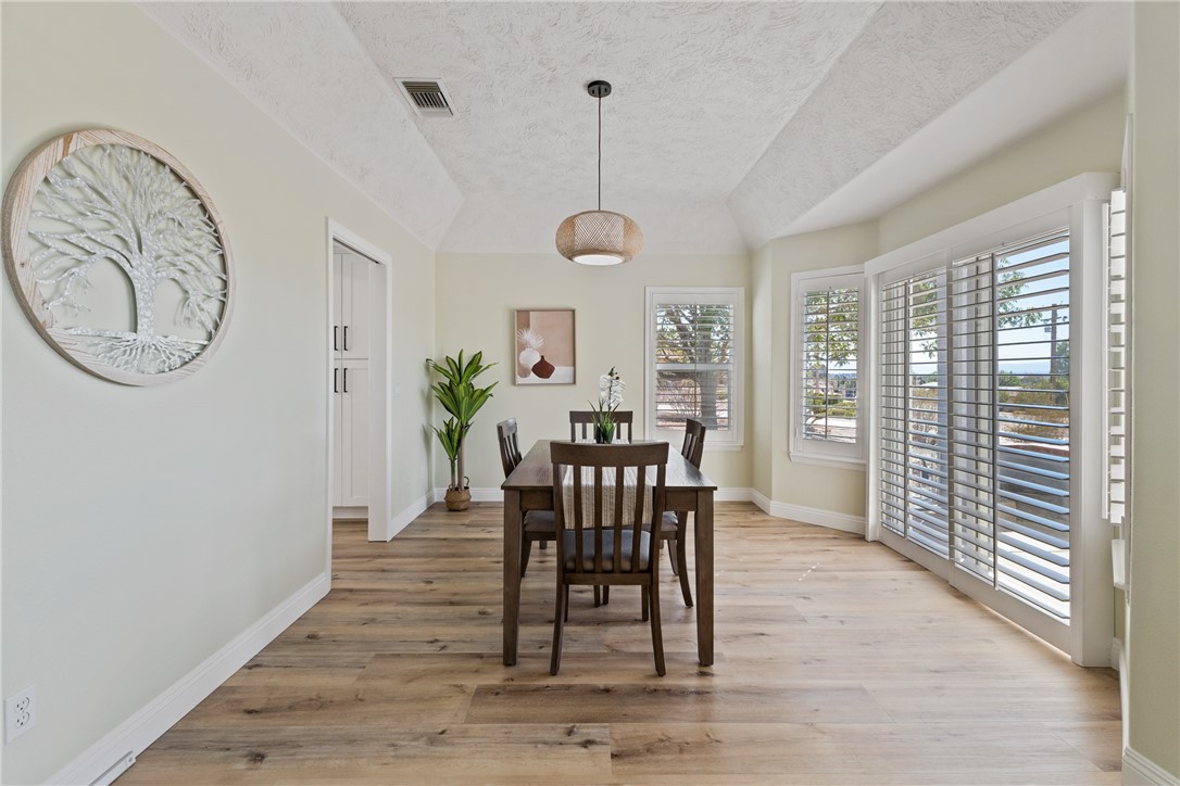 15879 Rimrock Road Apple Valley, CA 92307 - Photo 11 of 61