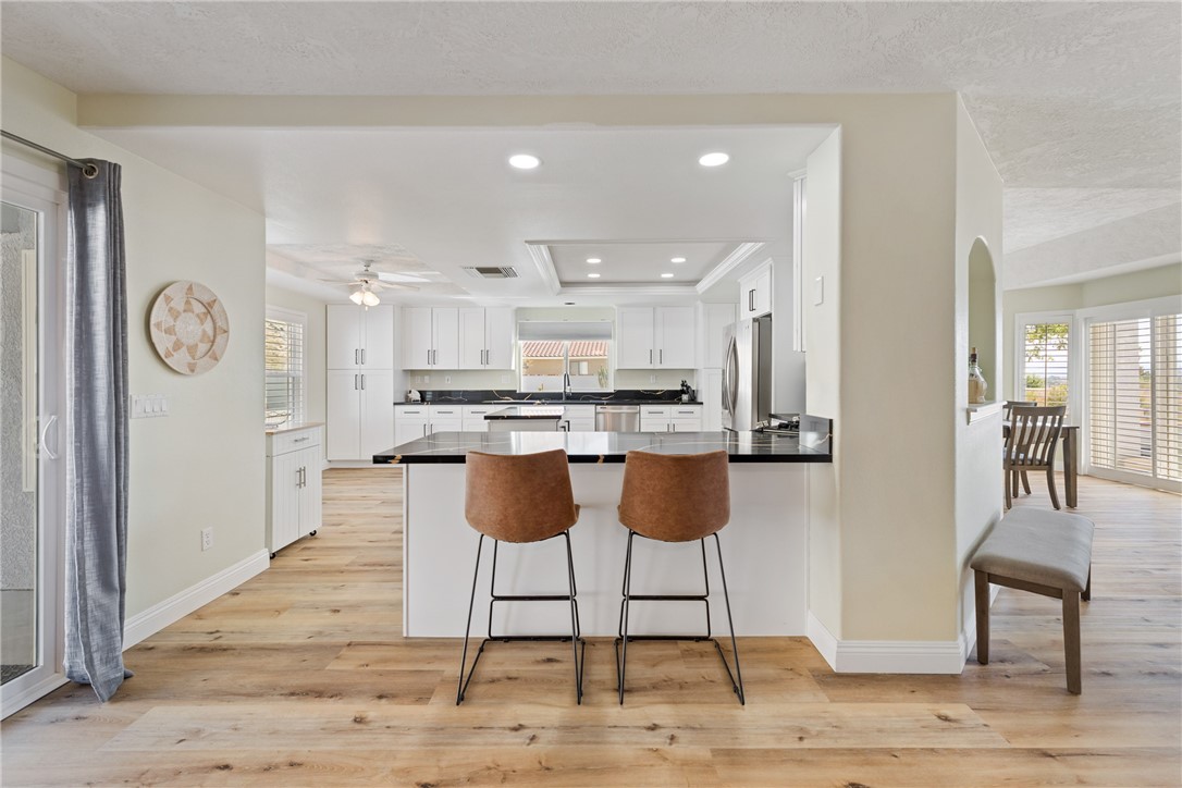 15879 Rimrock Road Apple Valley, CA 92307 - Photo 12 of 61