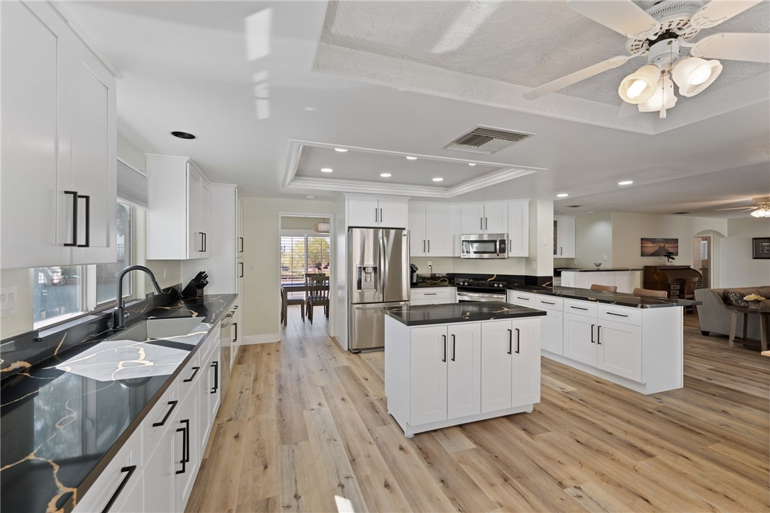 15879 Rimrock Road Apple Valley, CA 92307 - Photo 19 of 61