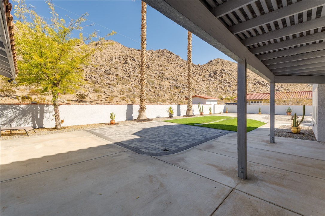 15879 Rimrock Road Apple Valley, CA 92307 - Photo 47 of 61