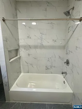 $2,600 | 57 Maolis Avenue, Unit 2, Bloomfield, NJ 07003