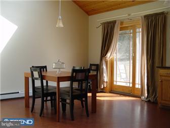 902 Oakbourne Road West Chester, PA 19382 - Photo 6 of 12 Kitchen