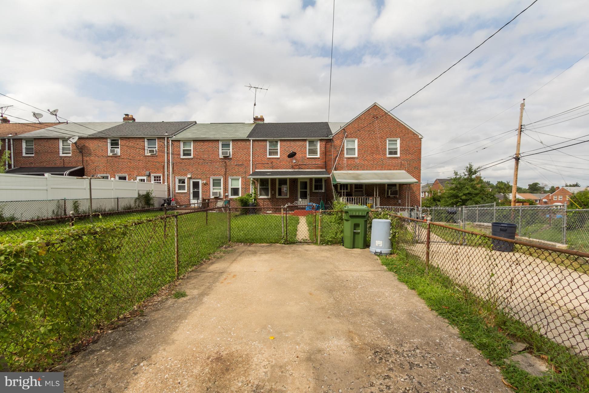 1925 Crestview Road Baltimore, MD 21239 - Photo 21 of 22 Parking Pad