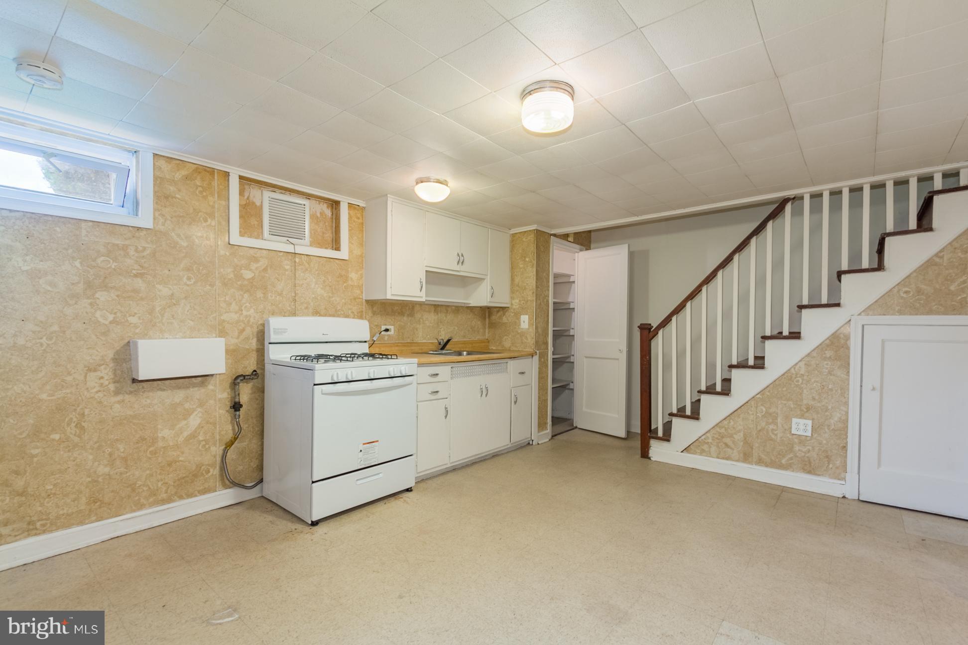 1925 Crestview Road Baltimore, MD 21239 - Photo 10 of 22 Unit 1 Kitchen