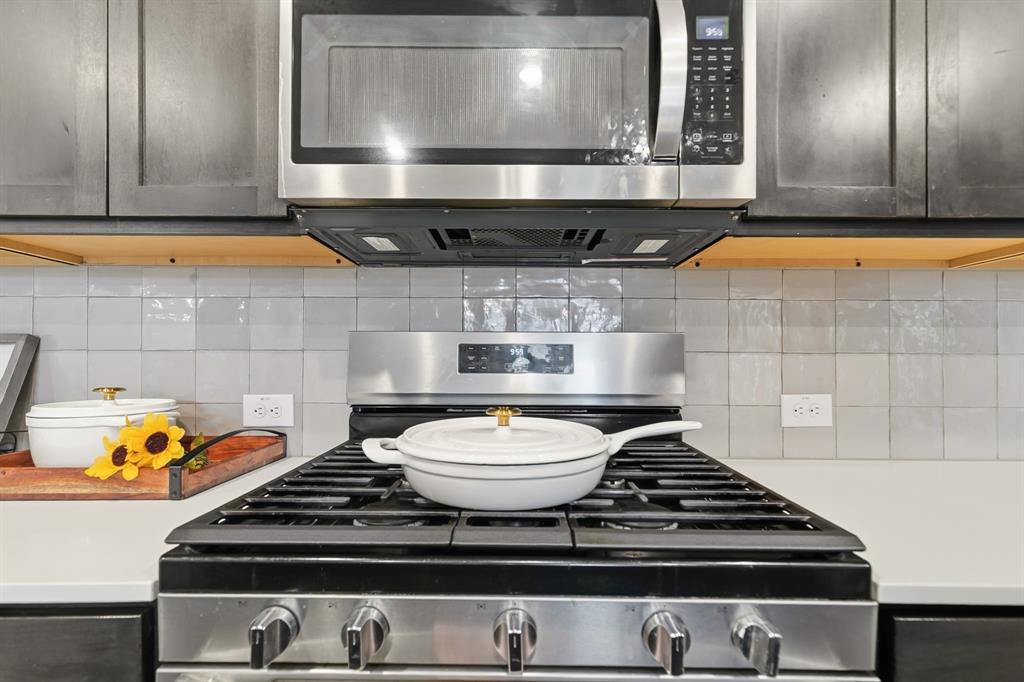 10408 Table Bluff Street Aubrey, TX 76227 - Photo 15 of 40