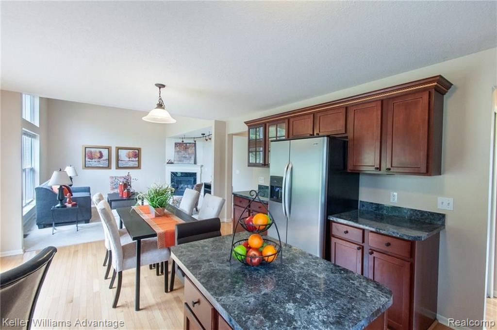 16405 Ridgewood Court Northville, MI 48168 - Photo 15 of 41