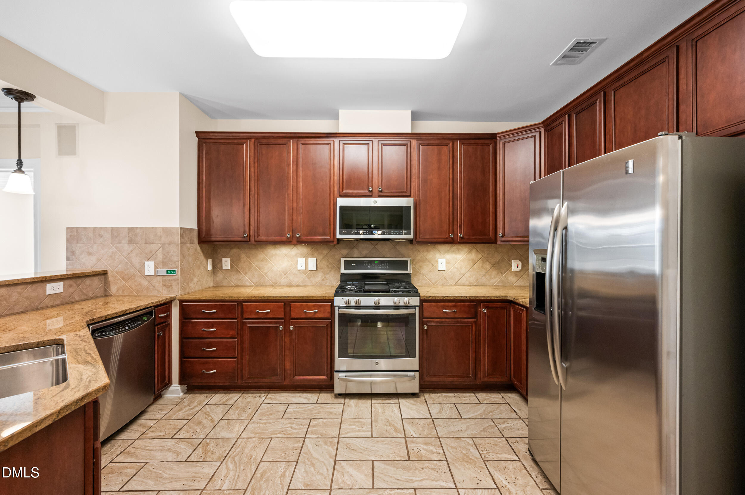 10511 Rosegate Court, Unit 5 Raleigh, NC 27617 - Photo 13 of 48 13_dsc_5831