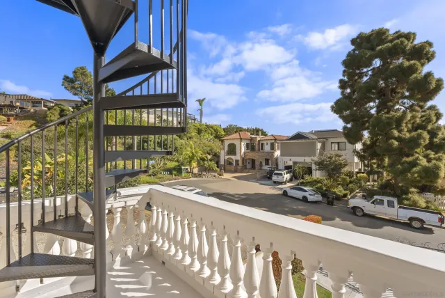 $2,750,000 | 1028 Van Nuys Street, San Diego, CA 92109