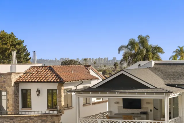 $2,750,000 | 1028 Van Nuys Street, San Diego, CA 92109