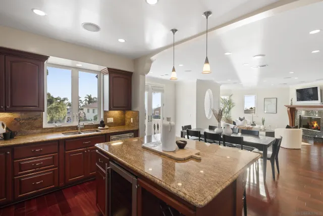 $2,750,000 | 1028 Van Nuys Street, San Diego, CA 92109