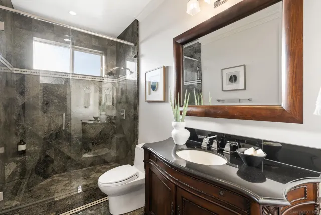 $2,750,000 | 1028 Van Nuys Street, San Diego, CA 92109