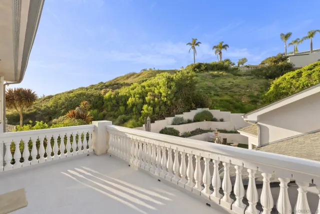 $2,750,000 | 1028 Van Nuys Street, San Diego, CA 92109