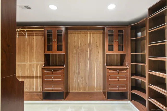 $2,750,000 | 1028 Van Nuys Street, San Diego, CA 92109