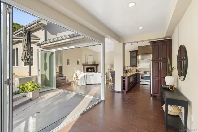 $2,750,000 | 1028 Van Nuys Street, San Diego, CA 92109