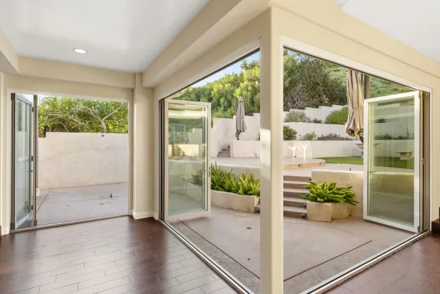 $2,750,000 | 1028 Van Nuys Street, San Diego, CA 92109