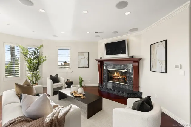 $2,750,000 | 1028 Van Nuys Street, San Diego, CA 92109