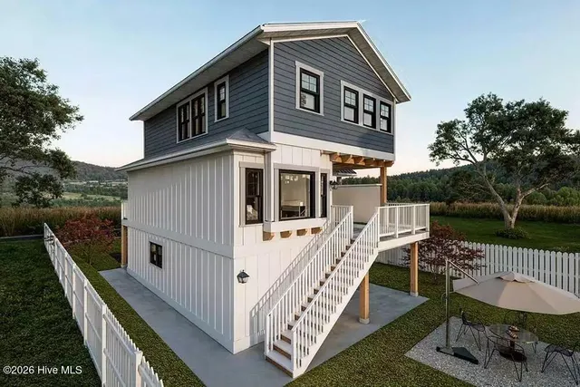 $599,900 | 5610 Brittain Drive, Wilmington, NC 28409