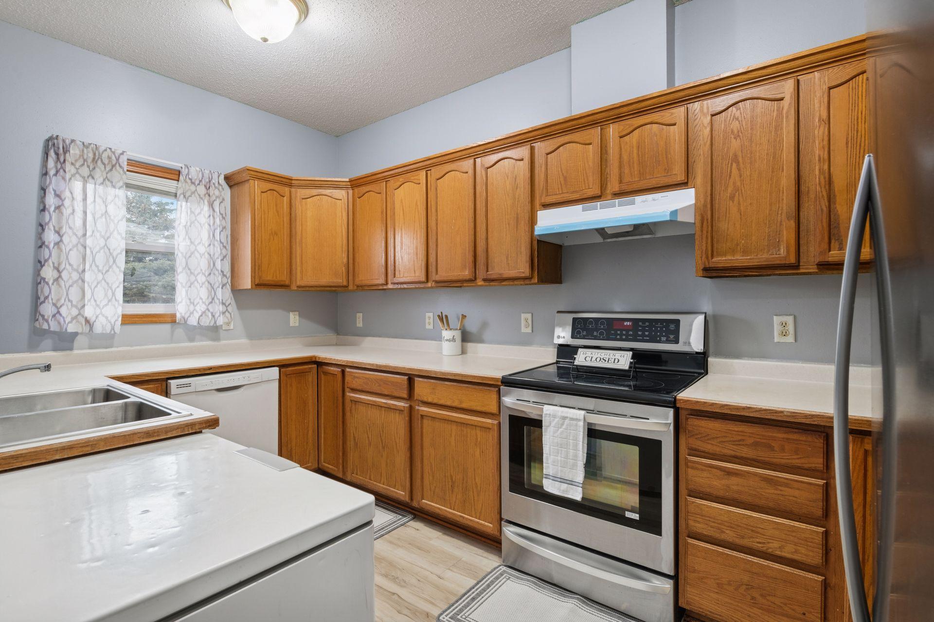 1612 68th Lane North Brooklyn Center, MN 55430 - Photo 12 of 30