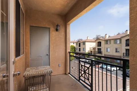 $995,000 | 3825 Elijah Court, Unit 332, San Diego, CA 92130