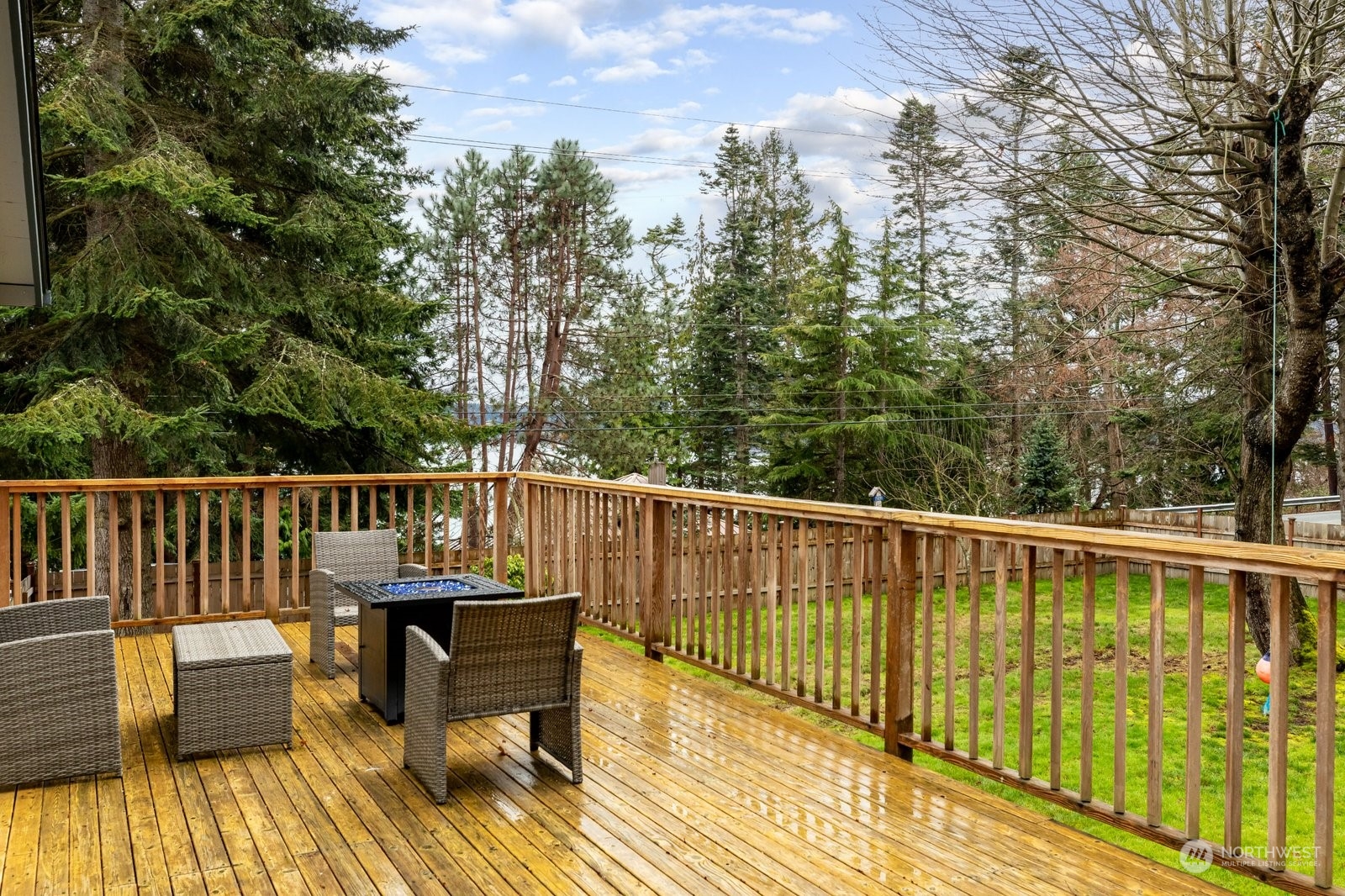 15084 Gibralter Road Anacortes, WA 98221 - Photo 23 of 27 Gallery Image 23