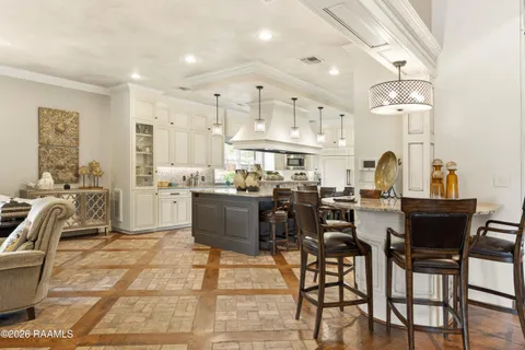 $3,050,000 | 100 Shannon Road, Lafayette, LA 70503