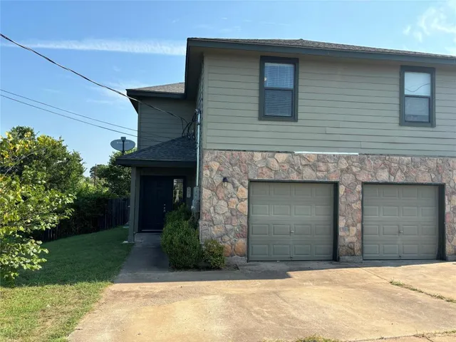 $1,499 | 146 Mauna Kea Lane, Unit A, Bastrop, TX 78602