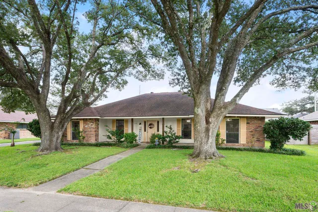 $384,000 | 7735 Lew Hoad Avenue, St. George, LA 70810
