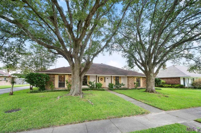 $384,000 | 7735 Lew Hoad Avenue, St. George, LA 70810