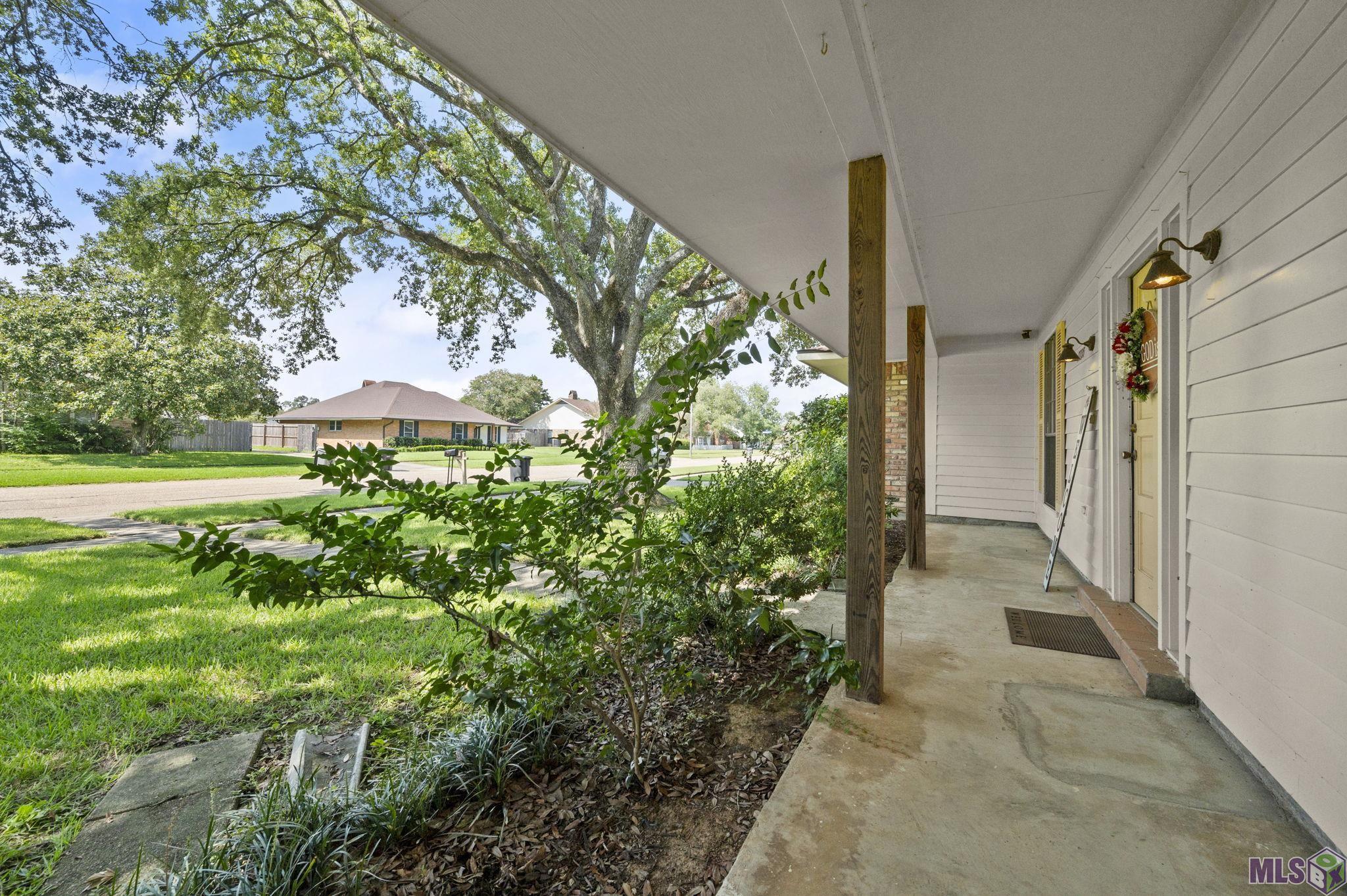 7735 Lew Hoad Avenue St. George, LA 70810 - Photo 32 of 34