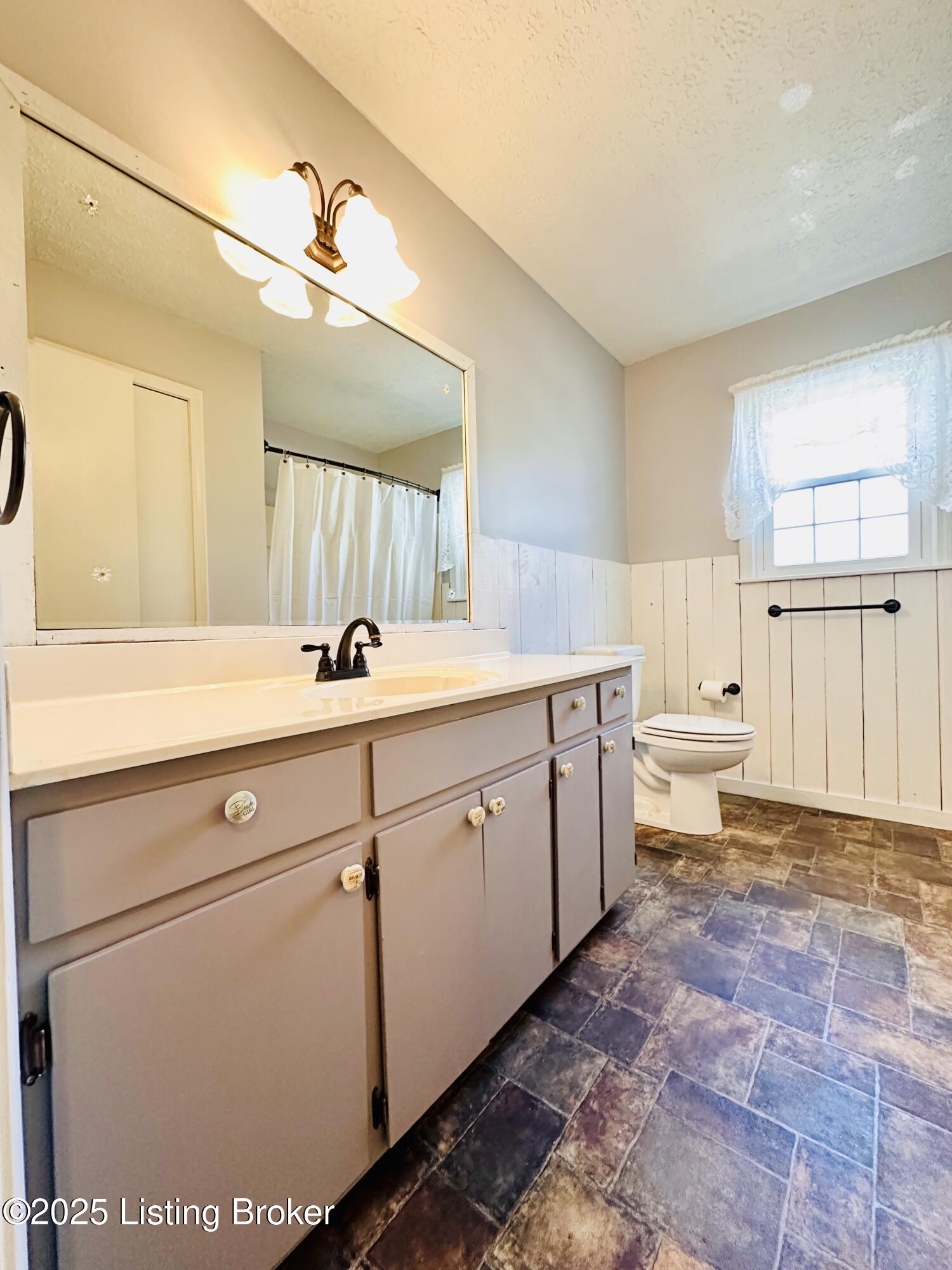 868 Frontage Road Leitchfield, KY 42754 - Photo 50 of 89 Interior-6