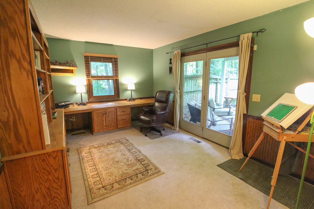 10615 Oaktree Road Fort Wayne, IN 46845 - Photo 15 of 36