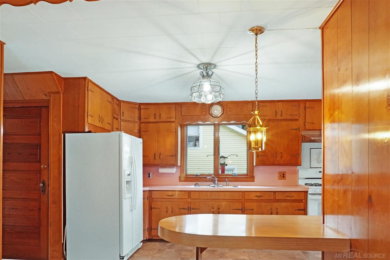4050 South Mill Road Dryden, MI 48428 - Photo 15 of 46