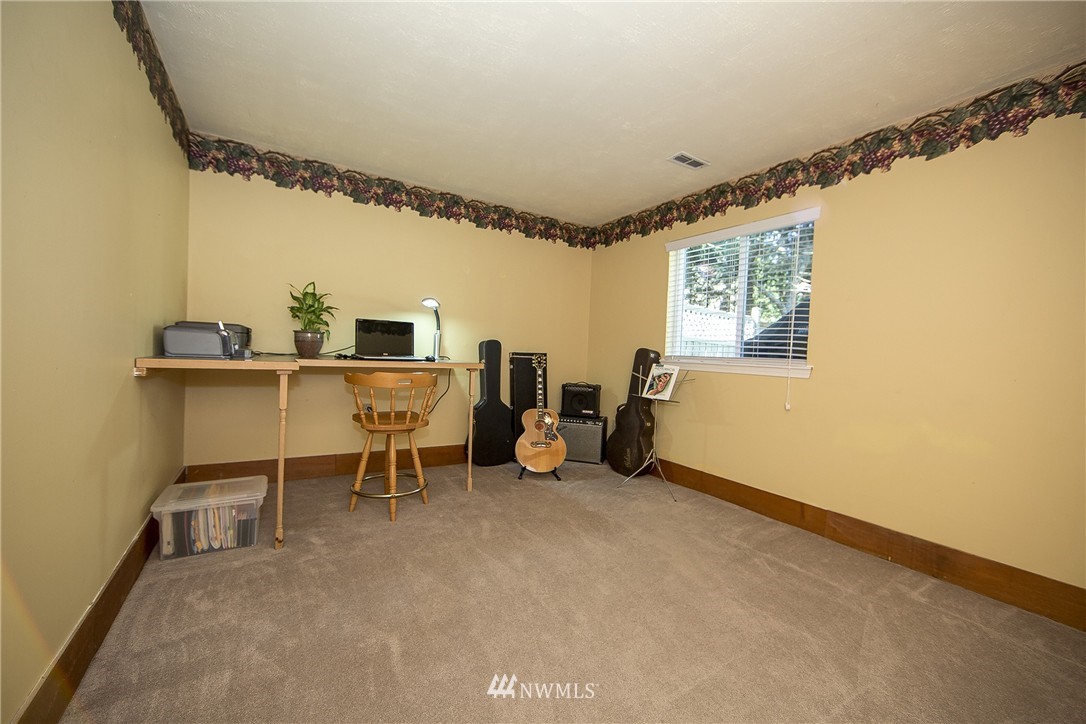3023 164th Place Southeast Bothell, WA 98012 - Photo 12 of 17