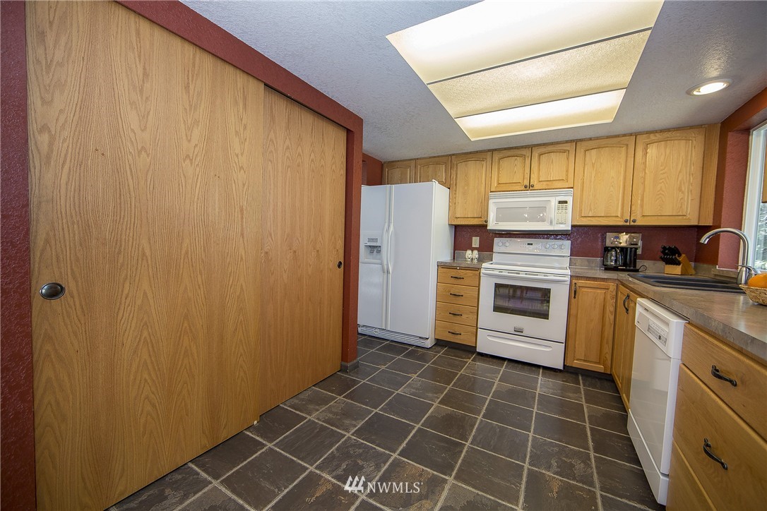 3023 164th Place Southeast Bothell, WA 98012 - Photo 6 of 17