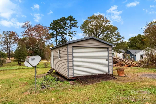 $319,000 | 108 Sherwood Drive, Bessemer City, NC 28016