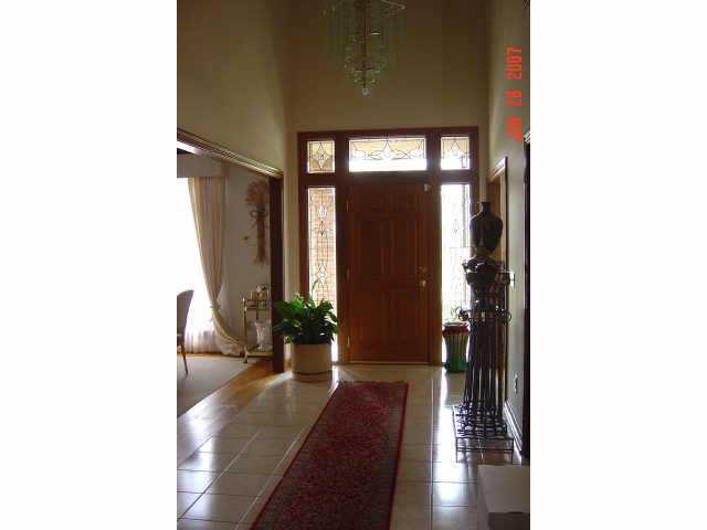 2236 Lane Road Columbus, OH 43220 - Photo 6 of 10