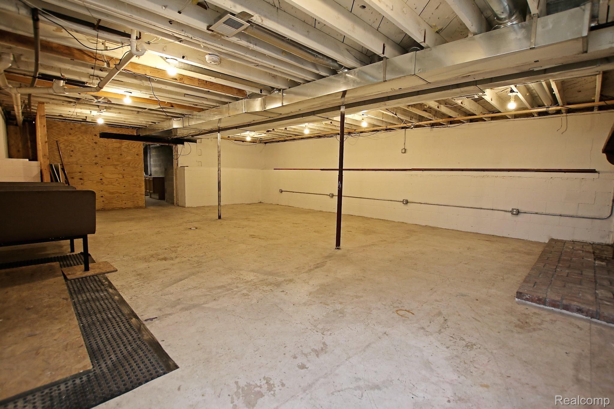 4327 South State Road Davison, MI 48423 - Photo 38 of 68 Lower Level