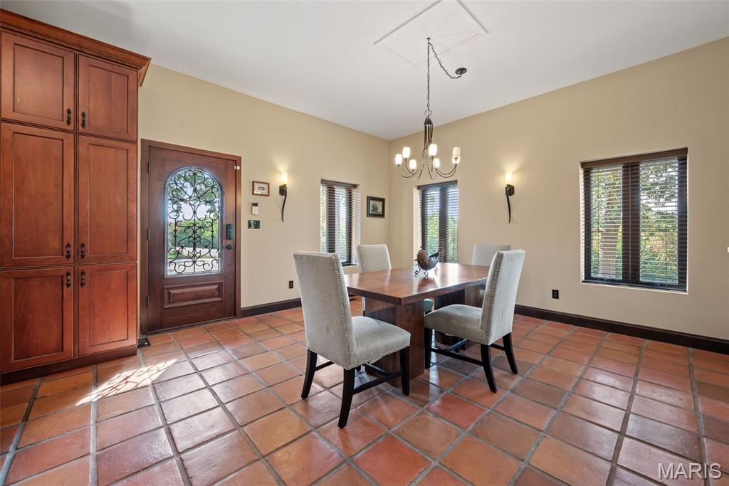 432 South Sappington Road St. Louis, MO 63122 - Photo 12 of 66