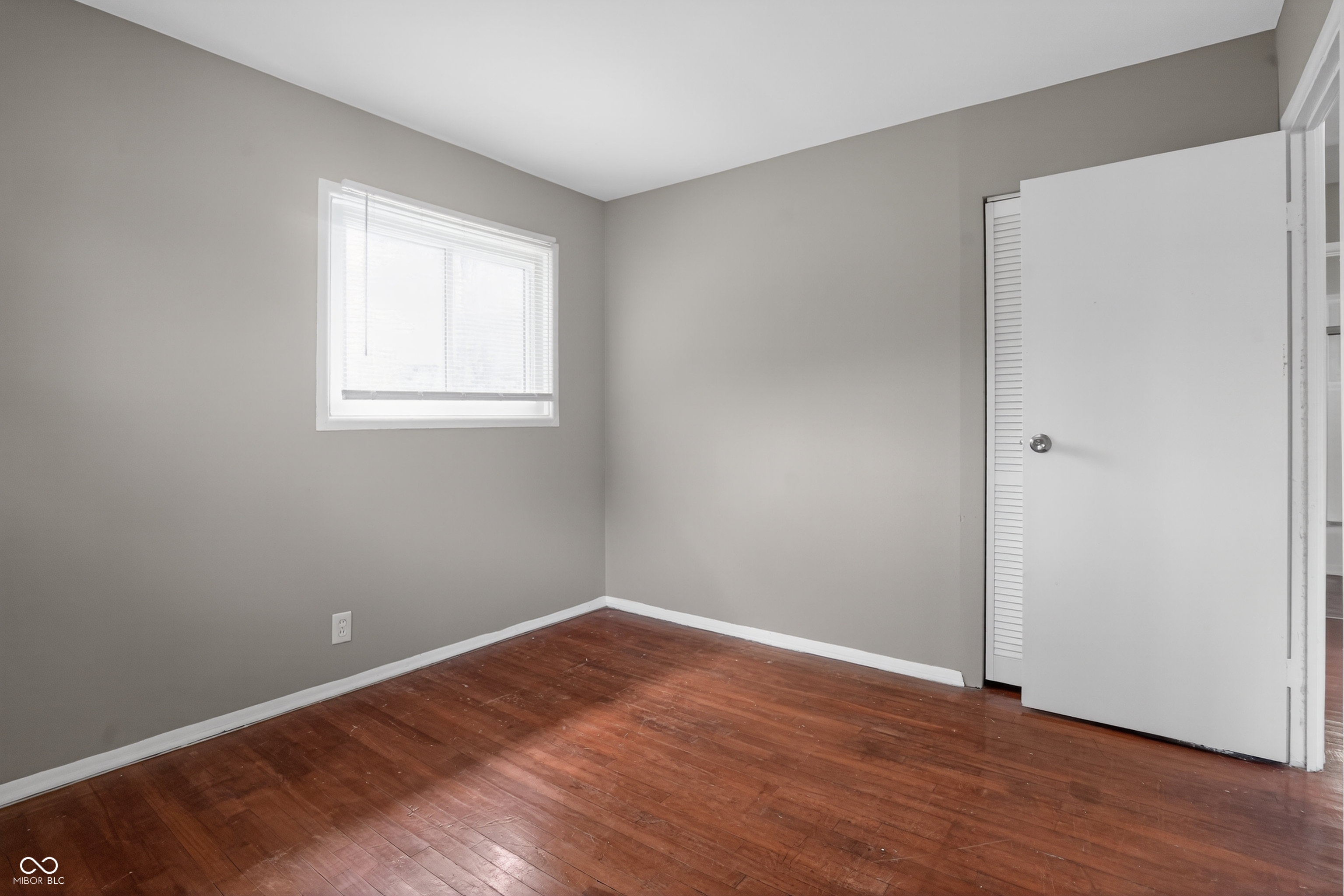 430 North Post Road Indianapolis, IN 46219 - Photo 17 of 20