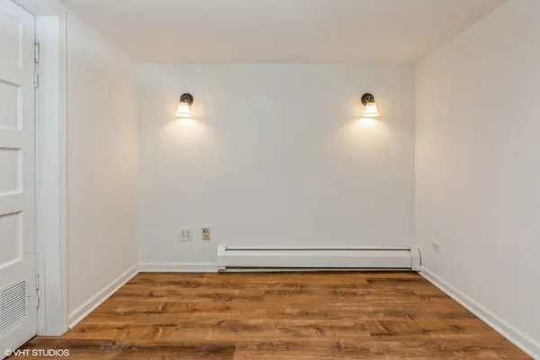 $2,400 | 3721 North Ashland Avenue, Unit G, Chicago, IL 60613