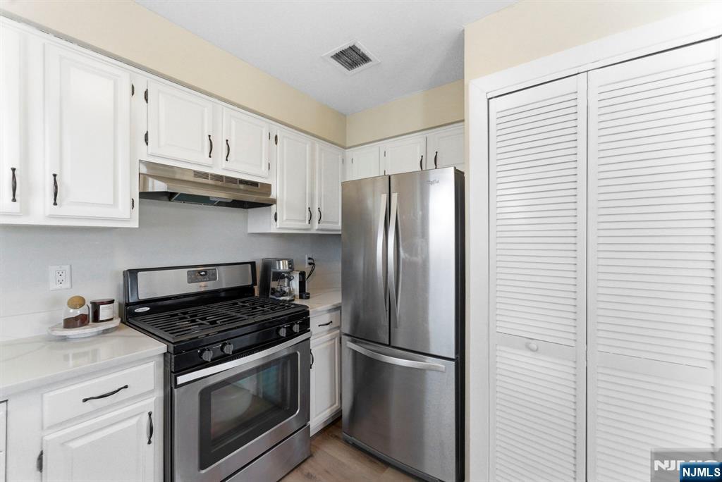 779 Riverside Avenue, Unit 201 Lyndhurst, NJ 07071 - Photo 19 of 35
