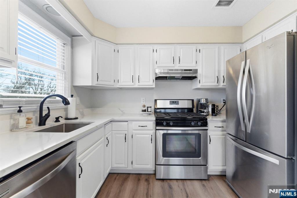 779 Riverside Avenue, Unit 201 Lyndhurst, NJ 07071 - Photo 20 of 35