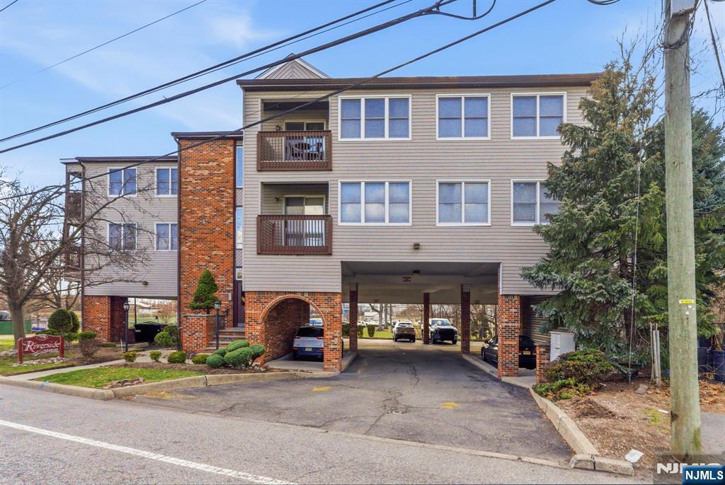 779 Riverside Avenue, Unit 201 Lyndhurst, NJ 07071 - Photo 2 of 35