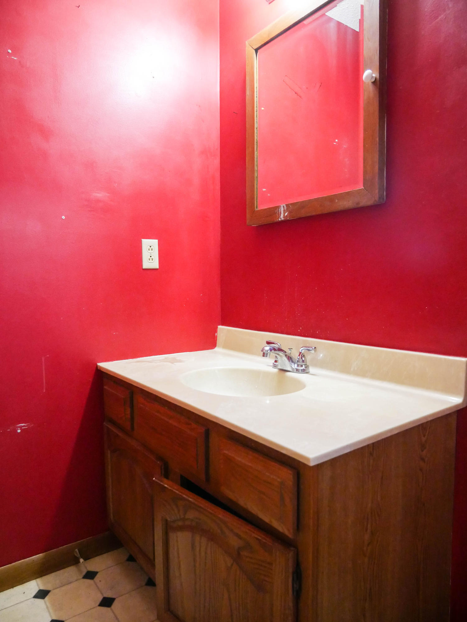 785 Blockhouse Valley Road Clinton, TN 37716 - Photo 14 of 23 P1020385
